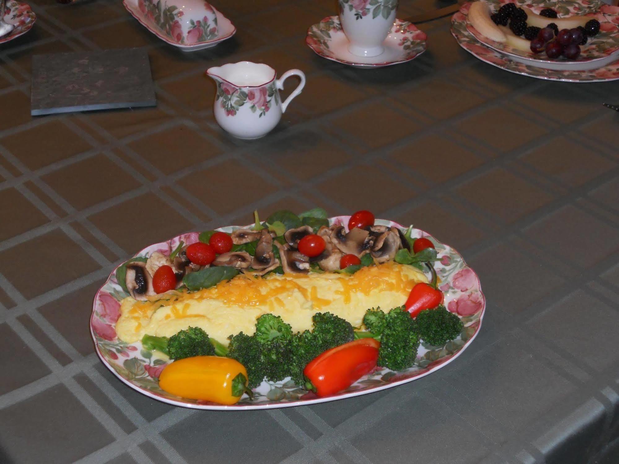 Camai Bed And Breakfast แองเคอเรจ ภายนอก รูปภาพ